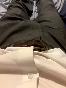 Snapshot of HunterBaby chatting on November 2, 10:45 pm HunterBaby online show from November 2, 10:45 pm