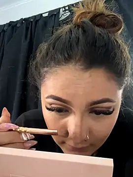 Snapshot of Emiily_W chatting on December 18, 2:12 pm Emiily W online show from December 18, 2:12 pm