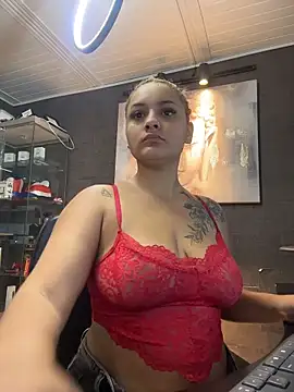 Snapshot of Emiily_W chatting on January 6, 2:10 pm Emiily W online show from January 6, 2:10 pm