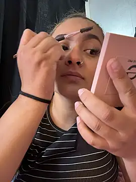 Snapshot of Emiily_W chatting on January 10, 3:25 pm Emiily W online show from January 10, 3:25 pm