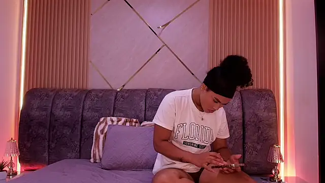 naia blessed online show from April 12, 7:19 pm