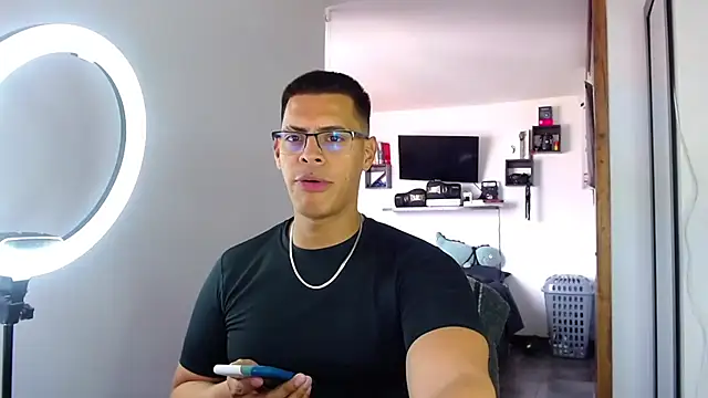  John Boy  online show from April 4, 7:11 pm