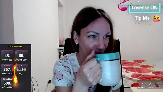 Snapshot of Masha-Mashenka1 chatting on March 21, 9:56 pm Masha-Mashenka1 online show from March 21, 9:56 pm