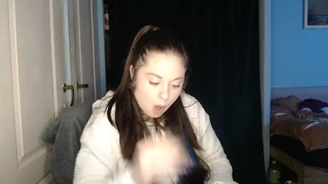 Snapshot of ryhhnnagold99 chatting on March 5, 7:32 pm ryhhnnagold99 online show from March 5, 7:32 pm