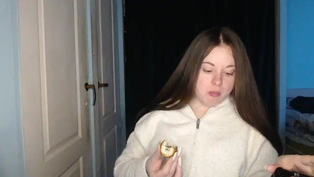 Snapshot of ryhhnnagold99 chatting on April 1, 4:26 pm ryhhnnagold99 online show from April 1, 4:26 pm