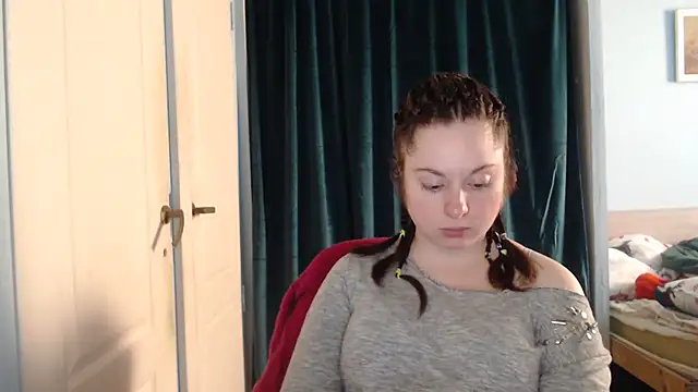 Snapshot of ryhhnnagold99 chatting on April 4, 11:18 am ryhhnnagold99 online show from April 4, 11:18 am