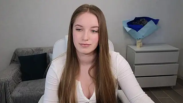 EvaMaddison online show from January 5, 7:28 am
