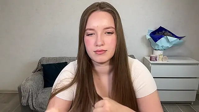 Snapshot of EvaMaddison chatting on February 8, 5:38 pm EvaMaddison online show from February 8, 5:38 pm