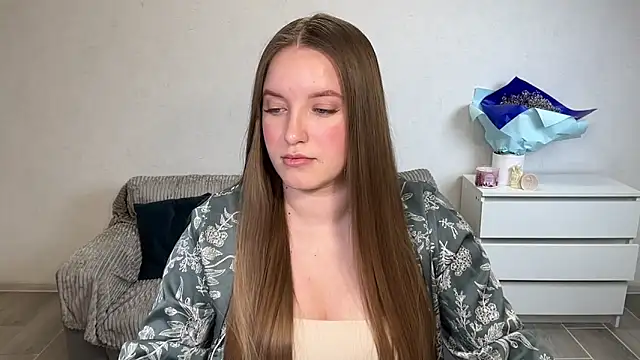 Snapshot of EvaMaddison chatting on February 22, 6:06 pm EvaMaddison online show from February 22, 6:06 pm