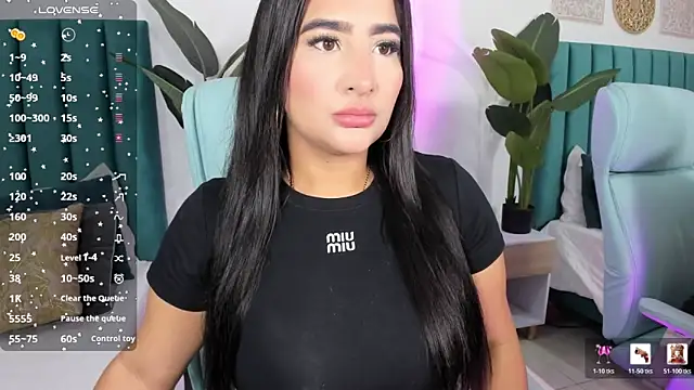 amy-thomson1 online show from March 9, 12:42 pm