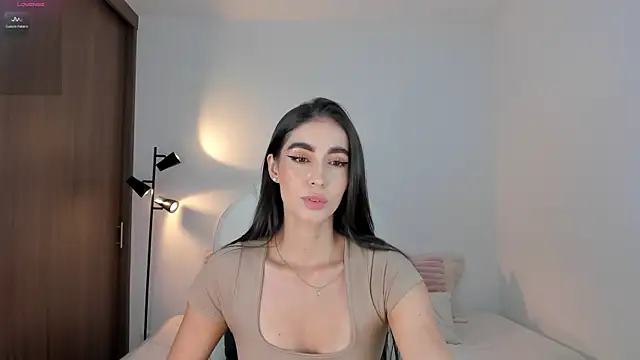 RebeccaBaxter online show from July 9, 12:15 am