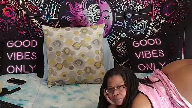 RenaeCumsAlot online show from January 14, 8:15 pm