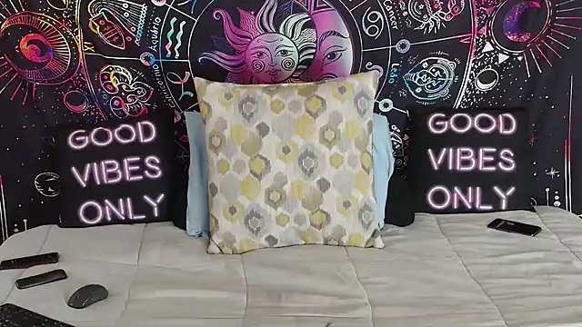 RenaeCumsAlot online show from January 31, 5:10 pm