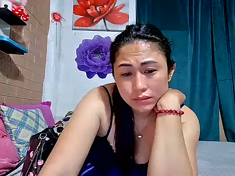 M e c e l online show from March 11, 2:01 pm