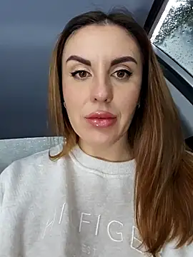 Kalli Fornia online show from December 17, 12:11 pm