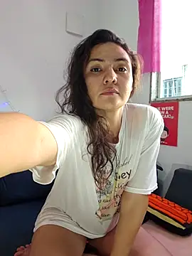 DaniCavalera online show from September 21, 8:10 pm