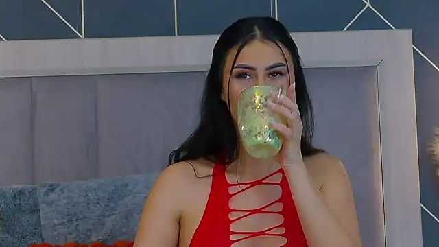 EmyLaveau online show from March 3, 6:19 am