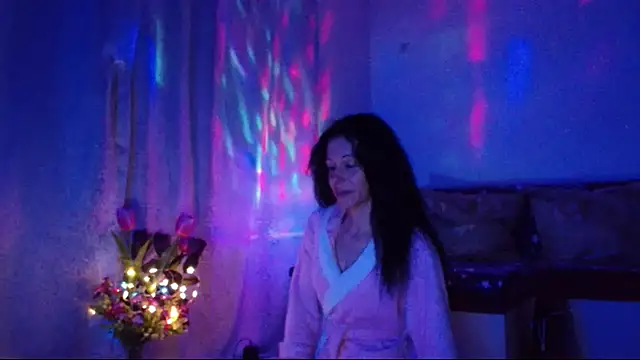 ElysaSun online show from February 2, 8:51 pm