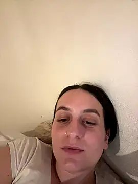 indierotic online show from October 15, 3:39 am