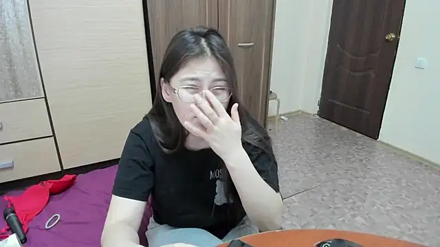 Snapshot of Riz_girl chatting on February 10, 1:01 pm Riz girl online show from February 10, 1:01 pm