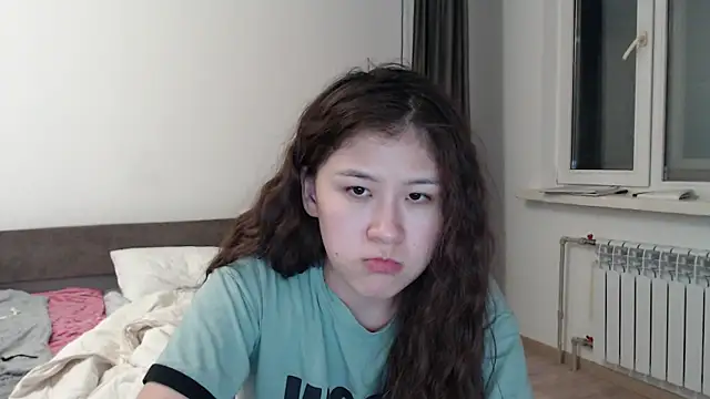 Snapshot of Riz_girl chatting on September 12, 3:23 pm Riz girl online show from September 12, 3:23 pm
