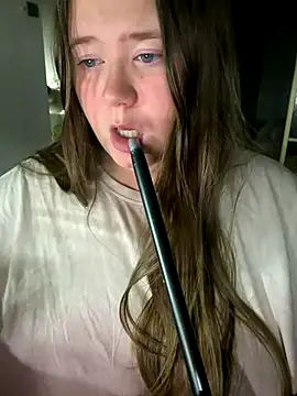 remirann  online show from November 25, 5:13 pm