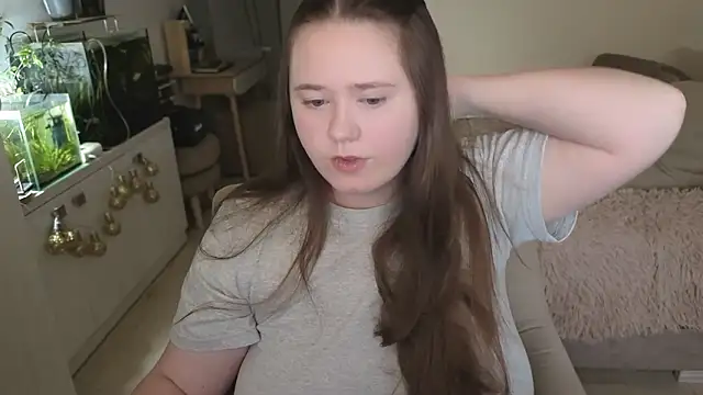 Snapshot of remirann_ chatting on February 21, 12:39 pm remirann online show from February 21, 12:39 pm