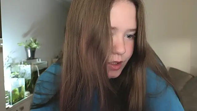 remirann  online show from April 19, 2:49 pm