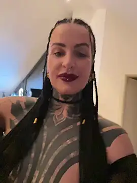 Snapshot of InkedBiitch chatting on March 16, 6:12 pm InkedBiitch online show from March 16, 6:12 pm