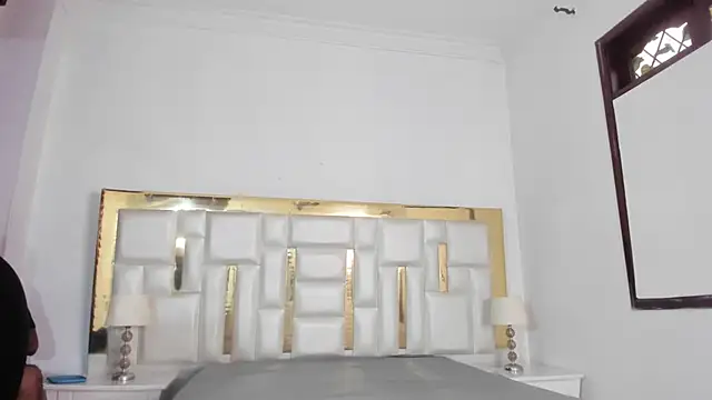 Kylieandjhonny online show from March 8, 6:47 pm