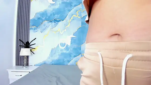 Kylieandjhonny online show from October 28, 7:49 pm