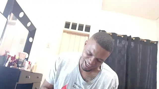 Snapshot of hot_and_naughty_latin chatting on November 6, 11:44 am hot and naughty latin online show from November 6, 11:44 am