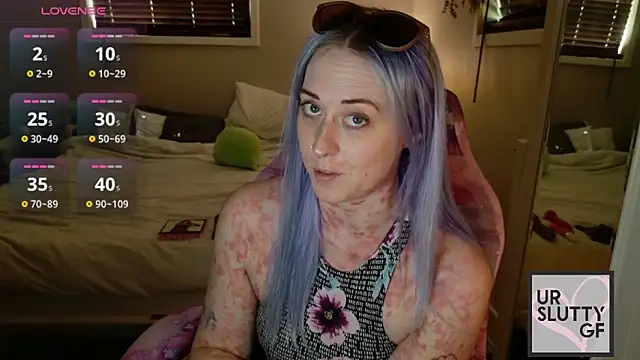 ursluttygf online show from May 14, 4:03 pm