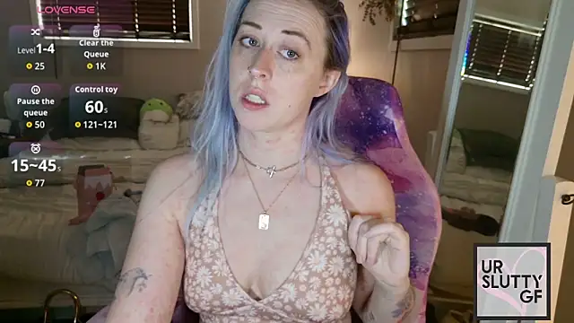 ursluttygf online show from May 26, 3:08 pm