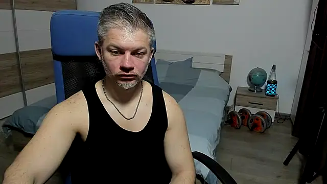 RobbyShawz online show from March 27, 8:26 am