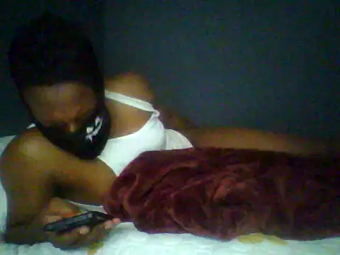 Snapshot of TitularAdaption chatting on December 21, 7:48 am TitularAdaption online show from December 21, 7:48 am