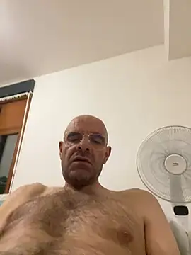 Snapshot of slim1976006 chatting on July 23, 1:58 am slim1976006 online show from July 23, 1:58 am