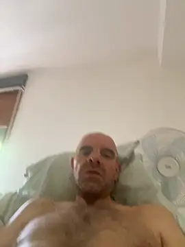 Snapshot of slim1976006 chatting on July 23, 2:04 pm slim1976006 online show from July 23, 2:04 pm