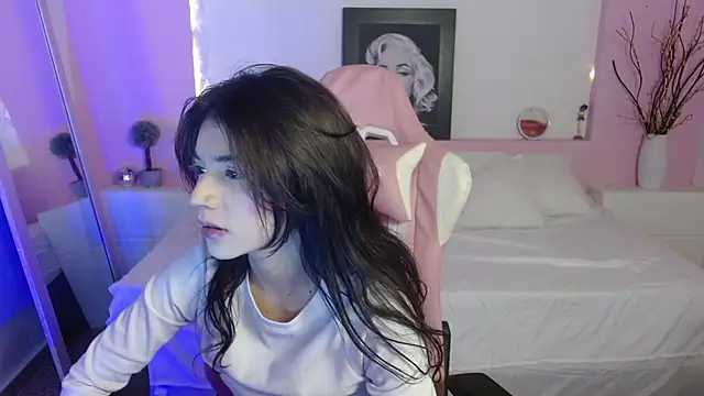 Sweetcristin online show from May 4, 3:02 am