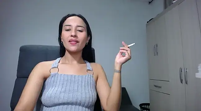 LisaRiveraxxx online show from March 23, 12:47 am