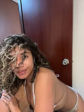 Snapshot of Belkaj chatting on February 3, 6:40 am Belkaj online show from February 3, 6:40 am