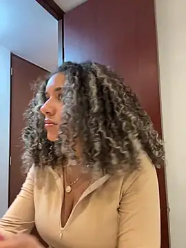 Snapshot of Belkaj chatting on February 24, 1:03 am Belkaj online show from February 24, 1:03 am