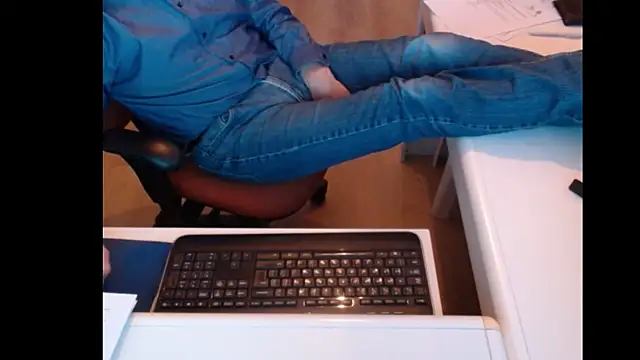 dutchpornking online show from March 21, 5:45 pm