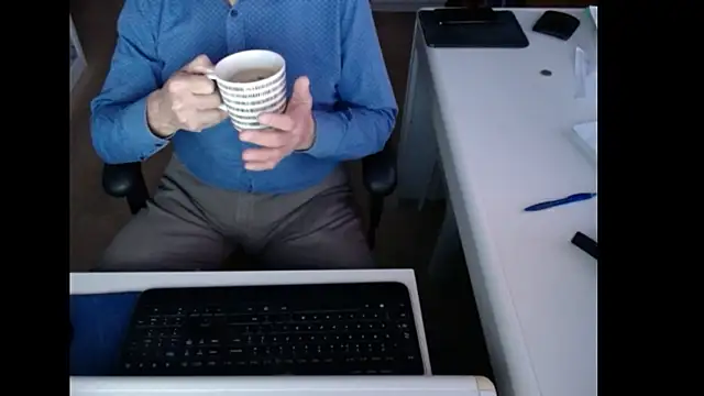 dutchpornking online show from December 19, 7:59 am