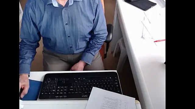 dutchpornking online show from March 13, 7:15 am