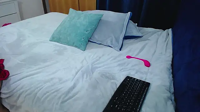 mondirty70 online show from February 14, 7:49 am