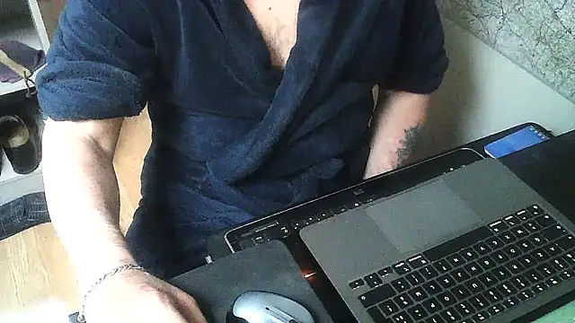 Snapshot of DUDURA@xh chatting on February 14, 7:27 am DUDURAxh online show from February 14, 7:27 am