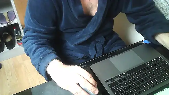 Snapshot of DUDURA@xh chatting on March 4, 7:58 am DUDURAxh online show from March 4, 7:58 am