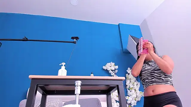 letty straus online show from July 19, 11:03 am