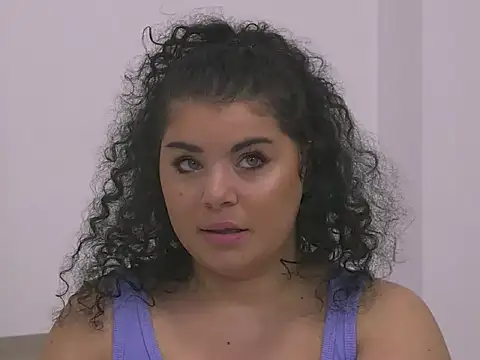 Snapshot of BustyMadison chatting on October 16, 6:25 am BustyMadison online show from October 16, 6:25 am